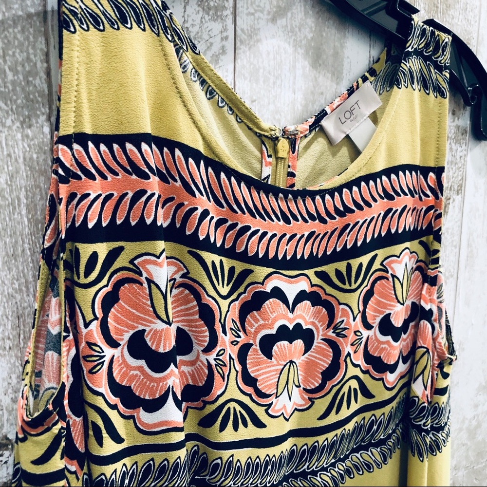 Loft Dress ๐ - Picture 3 of 5